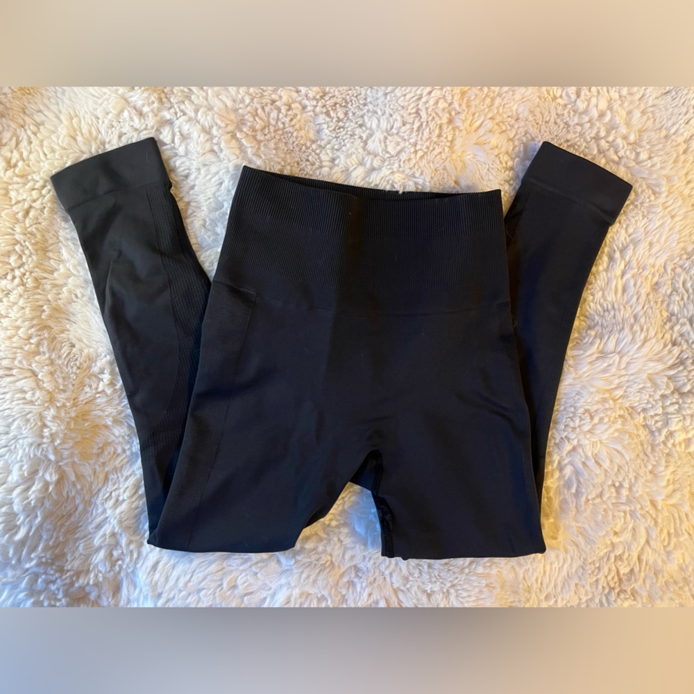 Lululemon athletica Seamless Black Workout Leggings